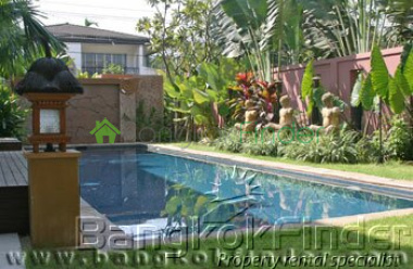 Pattanakarn, Pattanakarn, Bangkok, Thailand, 4 Bedrooms Bedrooms, ,5 BathroomsBathrooms,House,For Rent,Pattanakarn,188