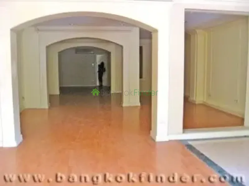 Sukhumvit-Phrom Phong, Phrom Phong, Phrom Phong, Thailand, 1 Bedroom Bedrooms, 0 ,1 BathroomBathrooms,Homeoffice/Shophouse,For Rent,Shophouse #43/8,Sukhumvit-Phrom Phong,238