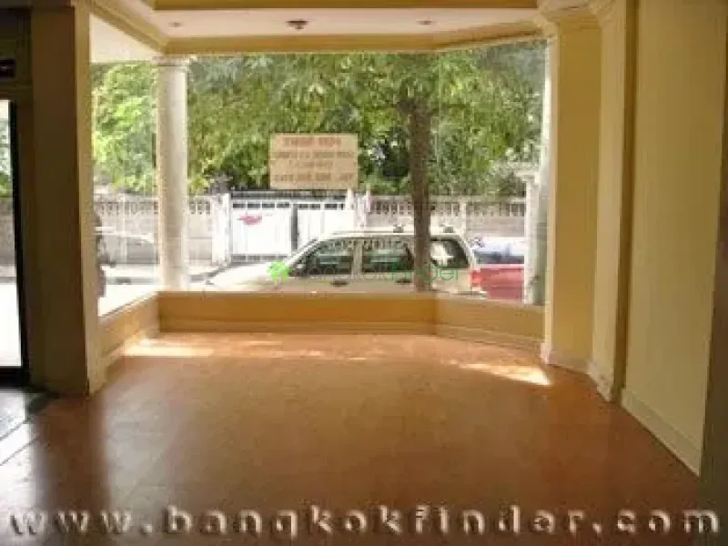 Sukhumvit-Phrom Phong, Phrom Phong, Phrom Phong, Thailand, 1 Bedroom Bedrooms, 0 ,1 BathroomBathrooms,Homeoffice/Shophouse,For Rent,Shophouse #43/8,Sukhumvit-Phrom Phong,238