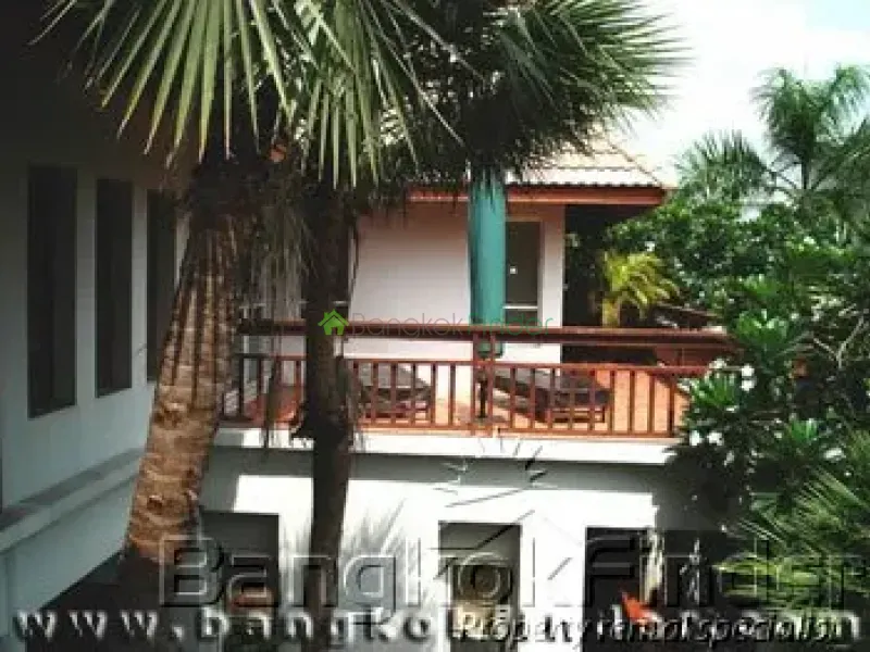 Sukhumvit-Ekamai, Ekamai, Ekamai, Thailand, 4 Bedroom Bedrooms, 0 ,3 BathroomBathrooms,Villa,For Rent,House#66/3 ekamai 22,Sukhumvit-Ekamai,245