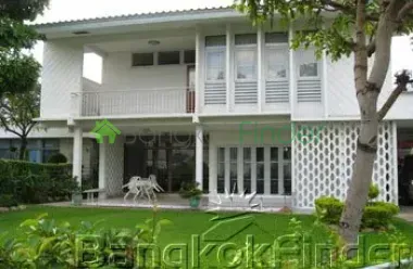 Sukhumvit-Ekamai, Ekamai, Ekamai, Thailand, 5 Bedroom Bedrooms, 0 ,7 BathroomBathrooms,House,For Rent,Sukhumvit-Ekamai,286