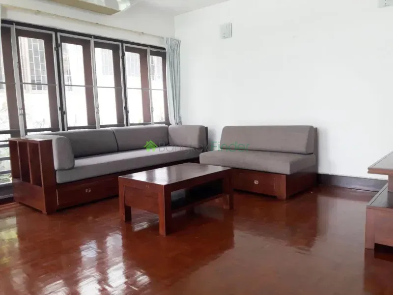 Sukhumvit-Ekamai, Ekamai, Ekamai, Thailand, 5 Bedroom Bedrooms, 0 ,7 BathroomBathrooms,House,For Rent,Sukhumvit-Ekamai,286