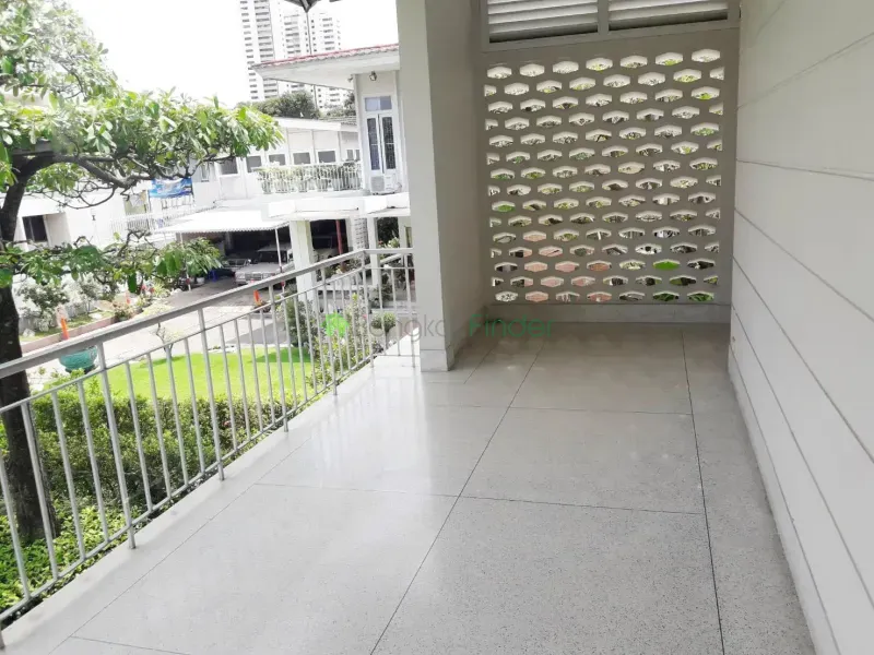 Sukhumvit-Ekamai, Ekamai, Ekamai, Thailand, 5 Bedroom Bedrooms, 0 ,7 BathroomBathrooms,House,For Rent,Sukhumvit-Ekamai,286