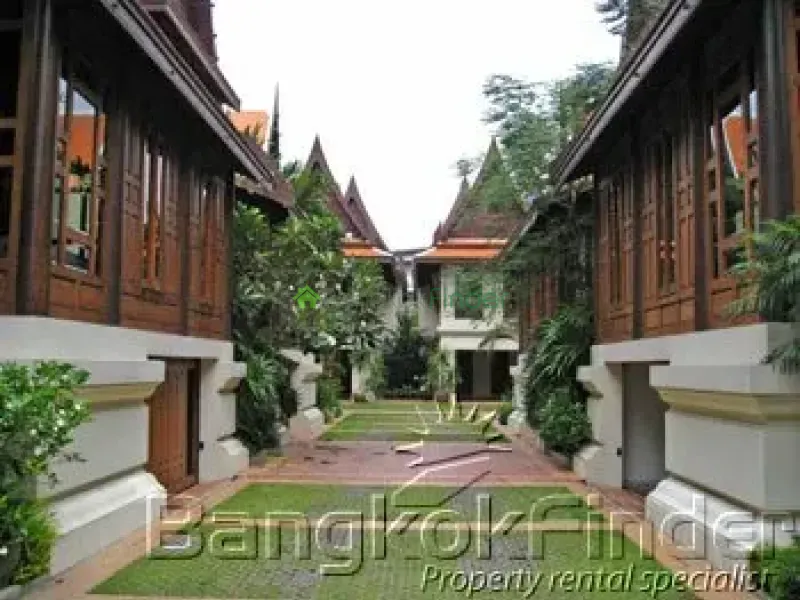 Sukhumvit-Ekamai, Ekamai, Ekamai, Thailand, 4 Bedroom Bedrooms, 0 ,4 BathroomBathrooms,Villa,For Rent,Baan Sukjai,Sukhumvit-Ekamai,292