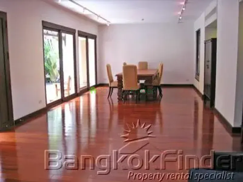 Sukhumvit-Ekamai, Ekamai, Ekamai, Thailand, 4 Bedroom Bedrooms, 0 ,4 BathroomBathrooms,Villa,For Rent,Baan Sukjai,Sukhumvit-Ekamai,292