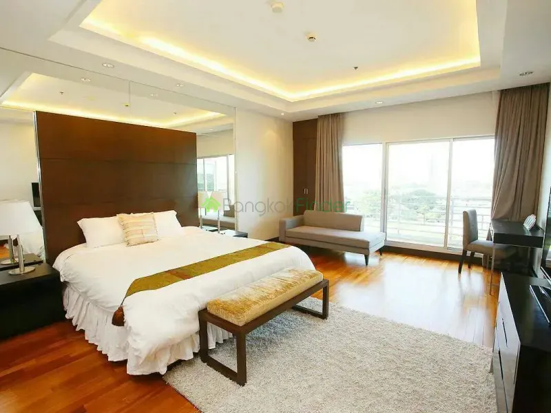 Ploenchit-Chidlom, Ploenchit, Ploenchit-Chidlom, Thailand, 4 Bedroom Bedrooms, 0 ,4 BathroomBathrooms,Apartment,For Rent,Royal Residence Park,Ploenchit-Chidlom,381