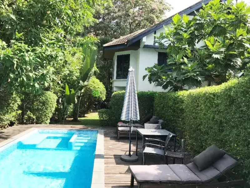 Sukhumvit-Phrom Phong, Phrom Phong, Phrom Phong, Thailand, 4 Bedroom Bedrooms, 0 ,5 BathroomBathrooms,House,For Rent,Sukhumvit-Phrom Phong,410