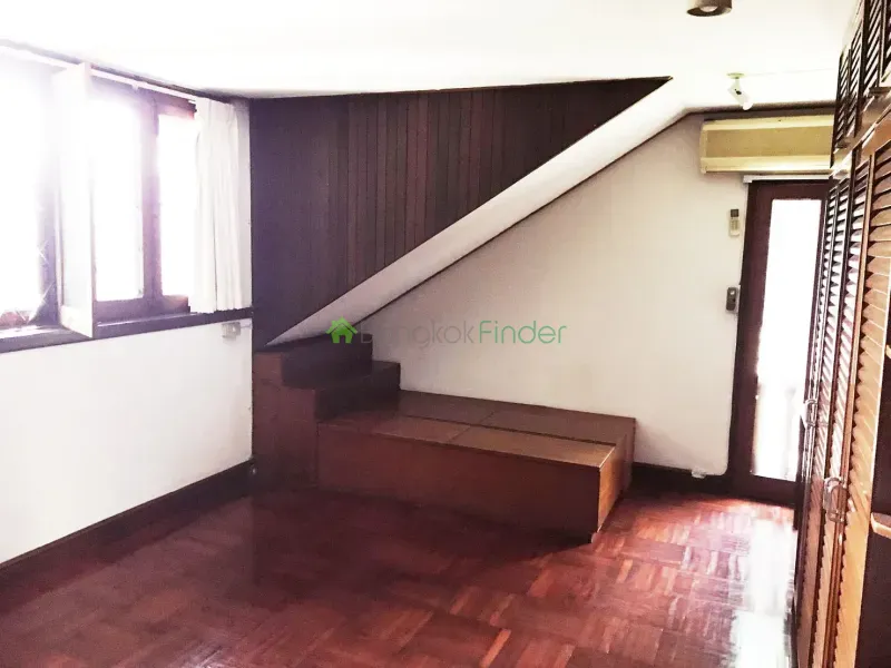 Sukhumvit-Phrom Phong, Phrom Phong, Phrom Phong, Thailand, 4 Bedroom Bedrooms, 0 ,5 BathroomBathrooms,House,For Rent,Sukhumvit-Phrom Phong,410