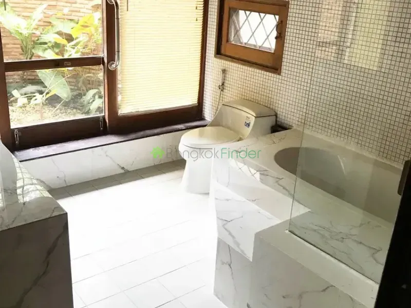 Sukhumvit-Phrom Phong, Phrom Phong, Phrom Phong, Thailand, 4 Bedroom Bedrooms, 0 ,5 BathroomBathrooms,House,For Rent,Sukhumvit-Phrom Phong,410