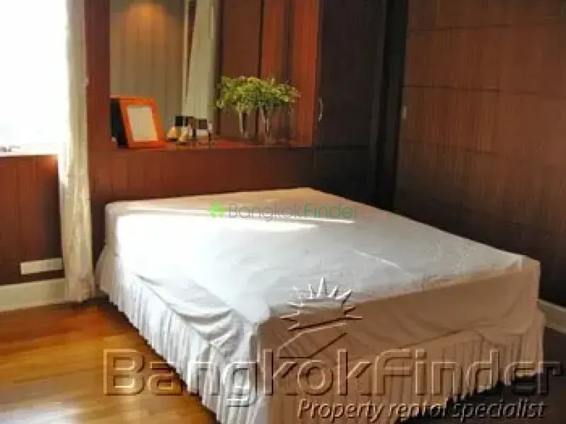 Ploenchit-Chidlom, Ploenchit, Ploenchit-Chidlom, Thailand, 4 Bedroom Bedrooms, 0 ,4 BathroomBathrooms,Apartment,For Rent,Royal Residence Park,Ploenchit-Chidlom,474