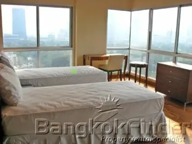 Ploenchit-Chidlom, Ploenchit, Ploenchit-Chidlom, Thailand, 4 Bedroom Bedrooms, 0 ,4 BathroomBathrooms,Apartment,For Rent,Royal Residence Park,Ploenchit-Chidlom,474