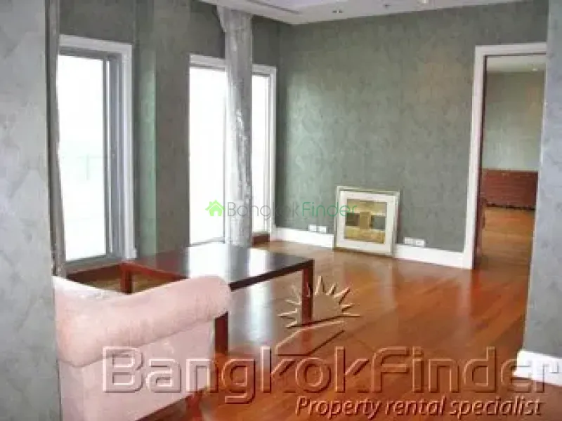 Ploenchit-Chidlom, Ploenchit, Ploenchit-Chidlom, Thailand, 4 Bedroom Bedrooms, 0 ,4 BathroomBathrooms,Apartment,For Rent,Royal Residence Park,Ploenchit-Chidlom,474