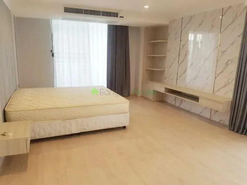 Sukhumvit-Phrom Phong, Phrom Phong, Phrom Phong, Thailand, 4 Bedroom Bedrooms, 0 ,5 BathroomBathrooms,Apartment,For Rent,Raj Mansion,Sukhumvit-Phrom Phong,499