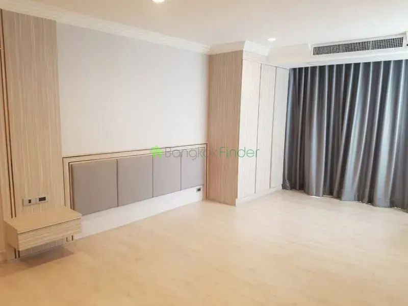 Sukhumvit-Phrom Phong, Phrom Phong, Phrom Phong, Thailand, 4 Bedroom Bedrooms, 0 ,5 BathroomBathrooms,Apartment,For Rent,Raj Mansion,Sukhumvit-Phrom Phong,499
