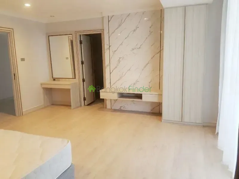 Sukhumvit-Phrom Phong, Phrom Phong, Phrom Phong, Thailand, 4 Bedroom Bedrooms, 0 ,5 BathroomBathrooms,Apartment,For Rent,Raj Mansion,Sukhumvit-Phrom Phong,499