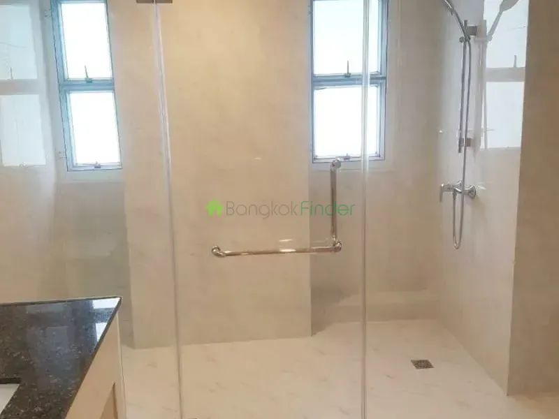 Sukhumvit-Phrom Phong, Phrom Phong, Phrom Phong, Thailand, 4 Bedroom Bedrooms, 0 ,5 BathroomBathrooms,Apartment,For Rent,Raj Mansion,Sukhumvit-Phrom Phong,499