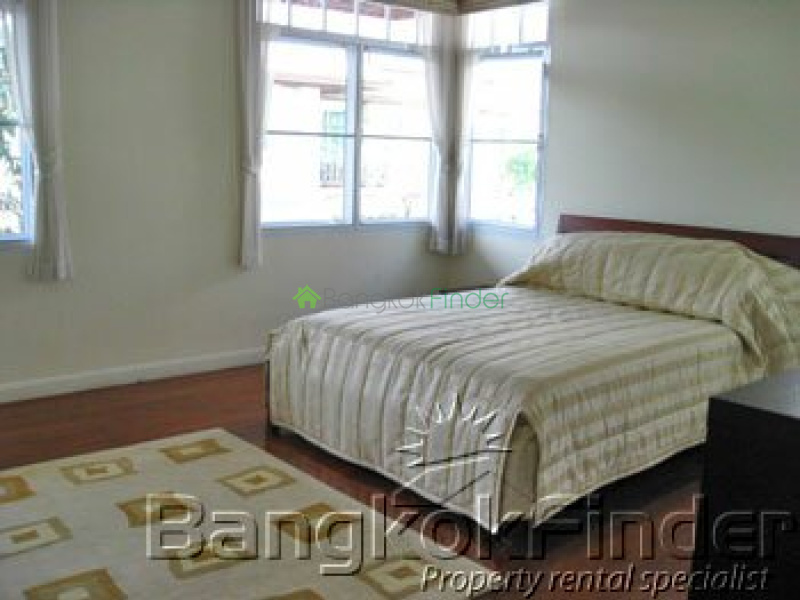 Sathorn, Sathorn, Sathon, Thailand, 4 Bedroom Bedrooms, 0 ,4 BathroomBathrooms,House,For Rent,Sathorn,541