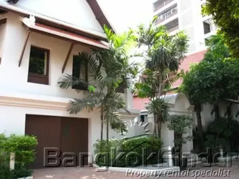 39 Sukhumvit, Phrom Phong, Phrom Phong, Thailand, 3 Bedroom Bedrooms, 0 ,4 BathroomBathrooms,Villa,For Rent,House#Promsri Thai House,Sukhumvit,599