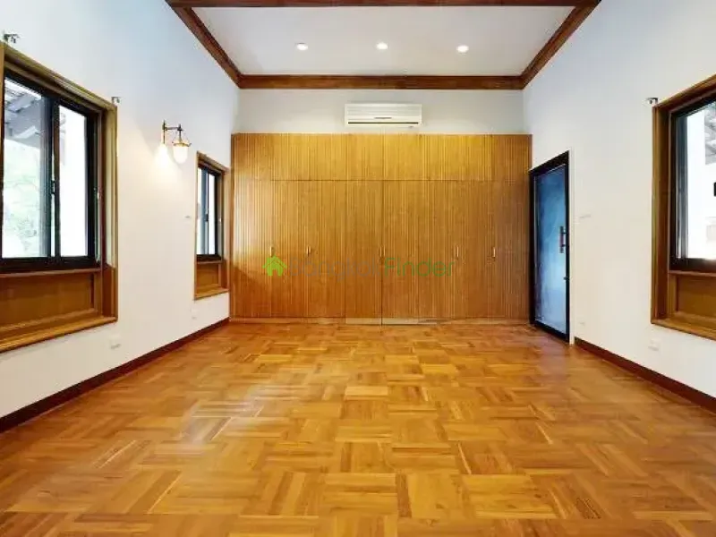 39 Sukhumvit, Phrom Phong, Phrom Phong, Thailand, 3 Bedroom Bedrooms, 0 ,4 BathroomBathrooms,Villa,For Rent,House#Promsri Thai House,Sukhumvit,599