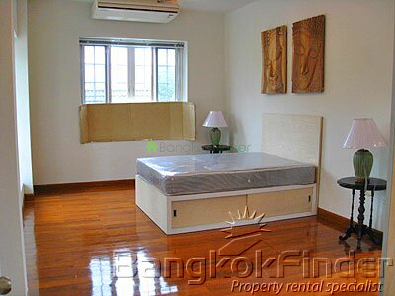 Sukhumvit-Phrom Phong, Phrom Phong, Phrom Phong, Thailand, 5 Bedroom Bedrooms, 0 ,5 BathroomBathrooms,House,For Rent,Sukhumvit-Phrom Phong,1479