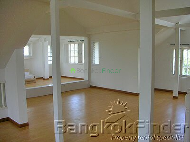 Sukhumvit-Phrom Phong, Phrom Phong, Phrom Phong, Thailand, 5 Bedroom Bedrooms, 0 ,5 BathroomBathrooms,House,For Rent,Sukhumvit-Phrom Phong,1479