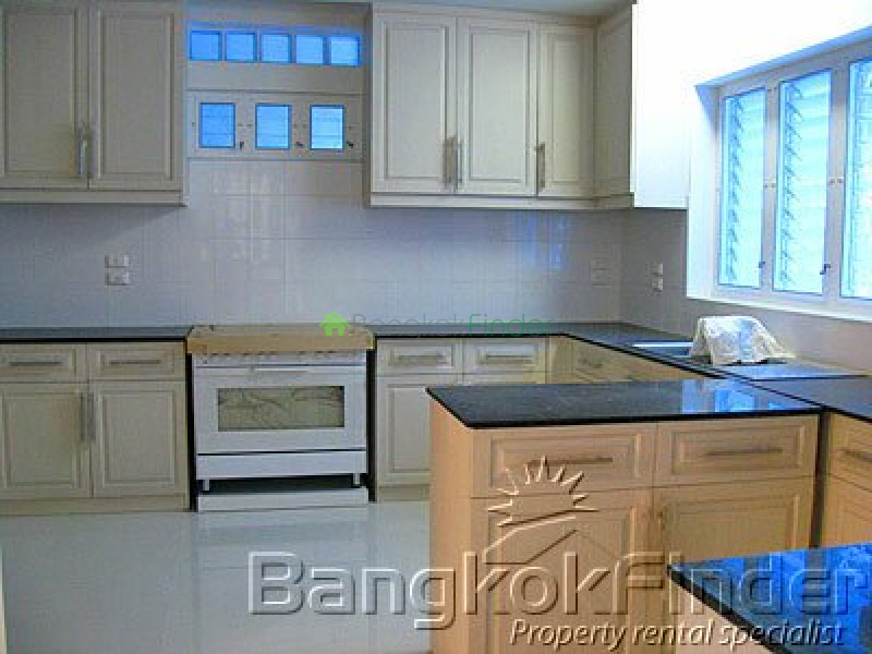 Sukhumvit-Phrom Phong, Phrom Phong, Phrom Phong, Thailand, 5 Bedroom Bedrooms, 0 ,5 BathroomBathrooms,House,For Rent,Sukhumvit-Phrom Phong,1479