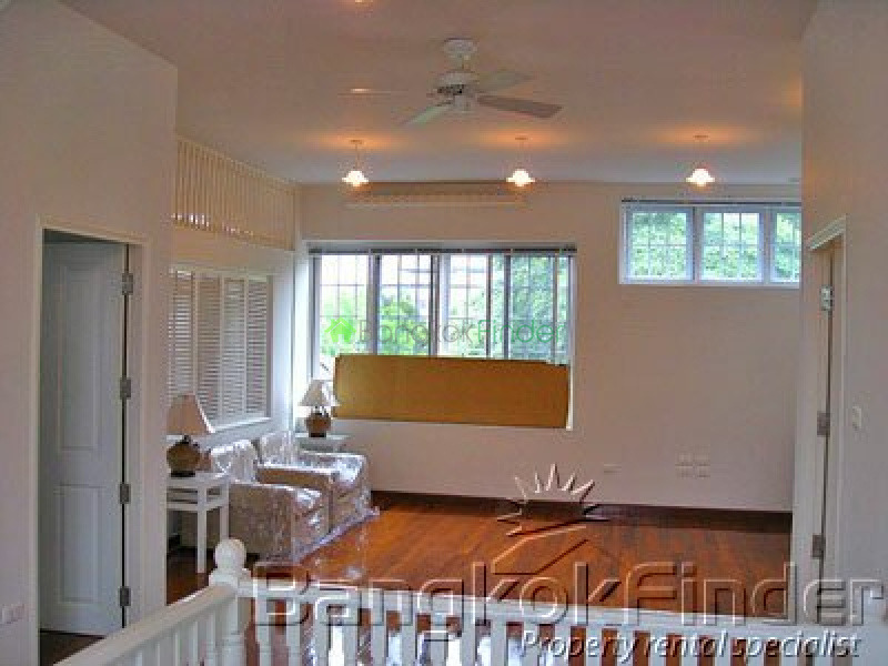 Sukhumvit-Phrom Phong, Phrom Phong, Phrom Phong, Thailand, 5 Bedroom Bedrooms, 0 ,5 BathroomBathrooms,House,For Rent,Sukhumvit-Phrom Phong,1479
