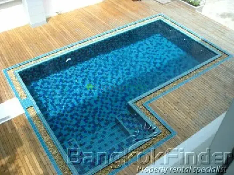 Sukhumvit-Phrom Phong, Phrom Phong, Phrom Phong, Thailand, 4 Bedroom Bedrooms, 0 ,5 BathroomBathrooms,House,For Rent,Sukhumvit-Phrom Phong,1624
