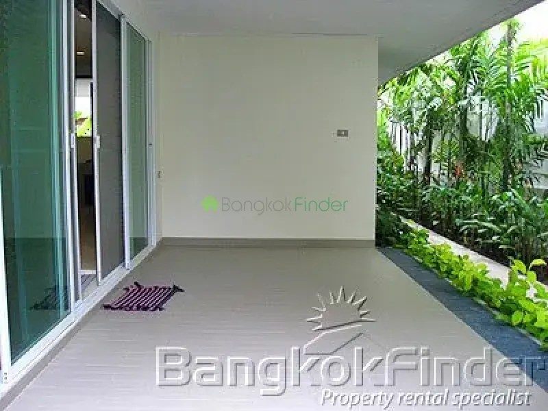 Sukhumvit-Phrom Phong, Phrom Phong, Phrom Phong, Thailand, 4 Bedroom Bedrooms, 0 ,5 BathroomBathrooms,House,For Rent,Sukhumvit-Phrom Phong,1624