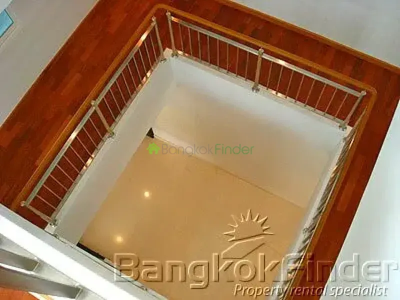 Sukhumvit-Phrom Phong, Phrom Phong, Phrom Phong, Thailand, 4 Bedroom Bedrooms, 0 ,5 BathroomBathrooms,House,For Rent,Sukhumvit-Phrom Phong,1624