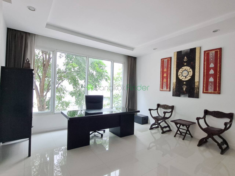 Sukhumvit-Asoke, Asoke, Bangkok, Thailand, 4 Bedrooms Bedrooms, ,5 BathroomsBathrooms,Condo,For Rent,The Verandah,Sukhumvit-Asoke,1822