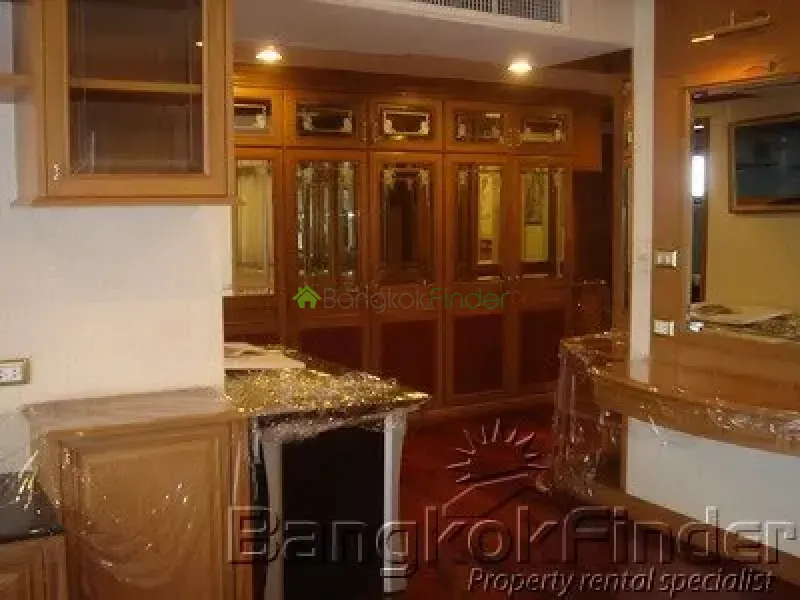 Sukhumvit-Asoke, Asoke, Asoke, Thailand, 4 Bedroom Bedrooms, 0 ,4 BathroomBathrooms,Condo,For Rent,Arunroj Tower,Sukhumvit-Asoke,1883