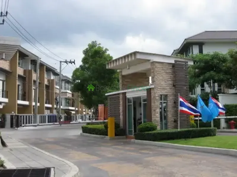 Bangna-Srinakarin, Bangna-Srinakarin, Bangna-Srinakarin, Thailand, 4 Bedroom Bedrooms, 0 ,4 BathroomBathrooms,Town House,For Rent,Bangna-Srinakarin,2010