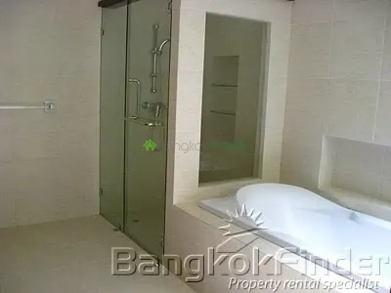 Sukhumvit-Thonglor, Thonglor, Thonglor, Thailand, 3 Bedroom Bedrooms, 0 ,4 BathroomBathrooms,Villa,For Rent,Compound Suk 53,Sukhumvit-Thonglor,2112