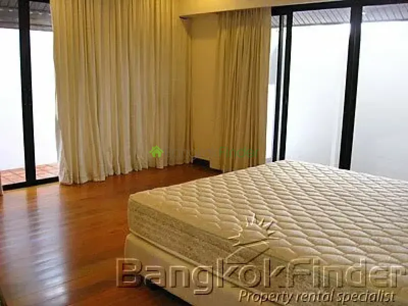 Sukhumvit-Thonglor, Thonglor, Thonglor, Thailand, 3 Bedroom Bedrooms, 0 ,4 BathroomBathrooms,Villa,For Rent,Compound Suk 53,Sukhumvit-Thonglor,2112