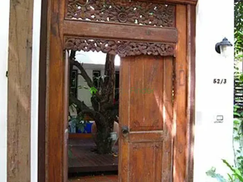 Sukhumvit-Thonglor, Thonglor, Thonglor, Thailand, 3 Bedroom Bedrooms, 0 ,4 BathroomBathrooms,Villa,For Rent,Compound Suk 53,Sukhumvit-Thonglor,2112