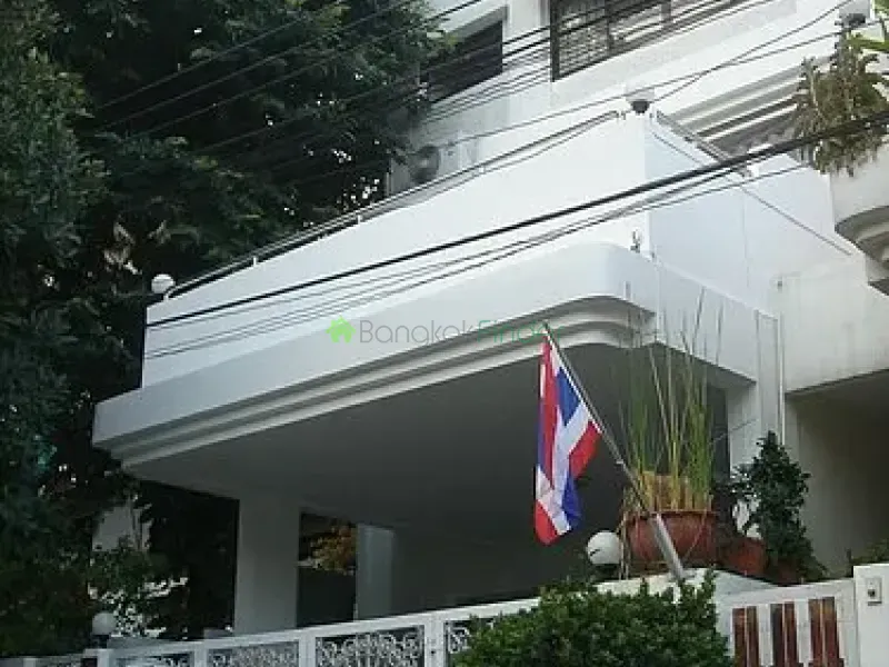 Sukhumvit-Phrom Phong, Phrom Phong, Phrom Phong, Thailand, 3 Bedroom Bedrooms, 0 ,3 BathroomBathrooms,Condo,For Rent,Townhouse#39/1,Sukhumvit-Phrom Phong,2222