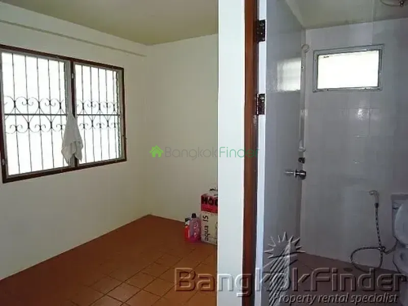 Sukhumvit-Ekamai, Ekamai, Ekamai, Thailand, 3 Bedroom Bedrooms, 0 ,3 BathroomBathrooms,Villa,For Rent,House#66/4 Ekamai 22,Sukhumvit-Ekamai,2710