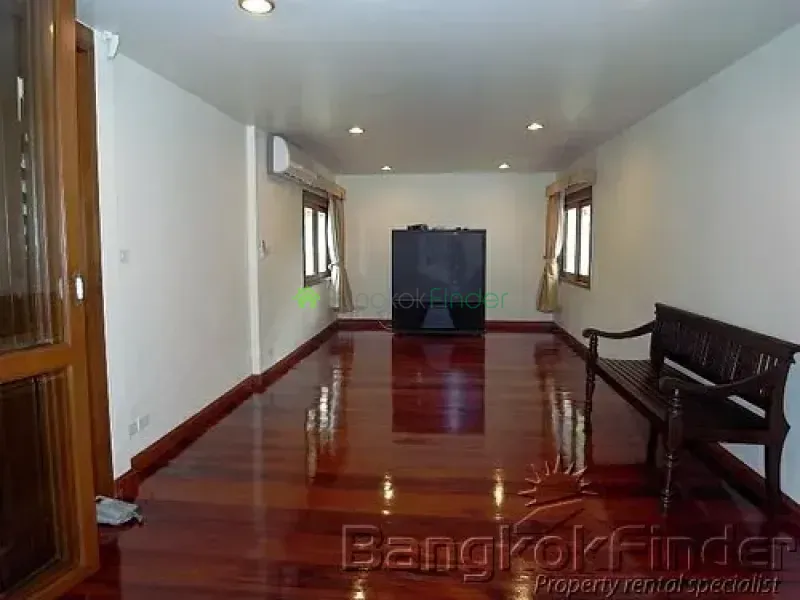 Sukhumvit-Ekamai, Ekamai, Ekamai, Thailand, 3 Bedroom Bedrooms, 0 ,3 BathroomBathrooms,Villa,For Rent,House#66/4 Ekamai 22,Sukhumvit-Ekamai,2710