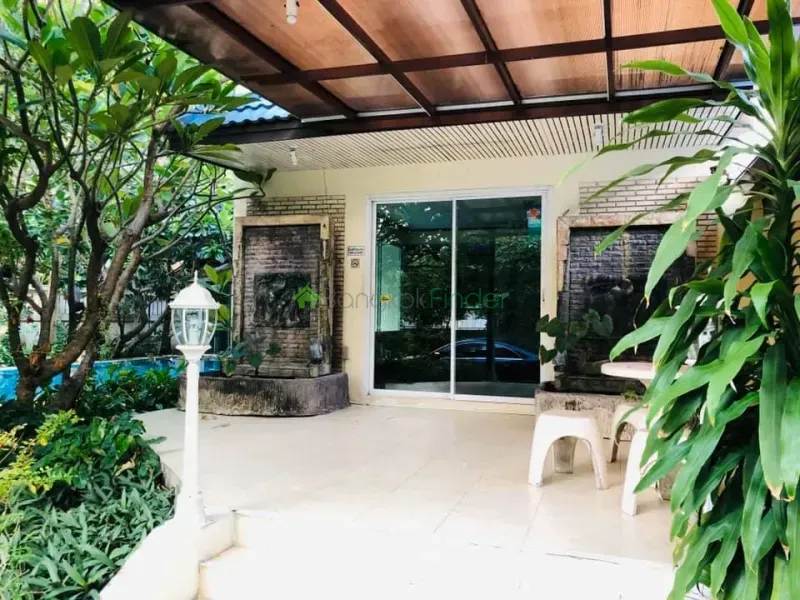 Sukhumvit-Asoke, Asoke, Asoke, Thailand, 3 Bedroom Bedrooms, 0 ,4 BathroomBathrooms,House,For Rent,Sukhumvit-Asoke,2746