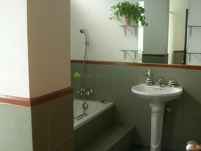 Sukhumvit-Phrom Phong, Phrom Phong, Phrom Phong, Thailand, 2 Bedroom Bedrooms, 0 ,2 BathroomBathrooms,Condo,For Rent,Piranohn Home,Sukhumvit-Phrom Phong,2841