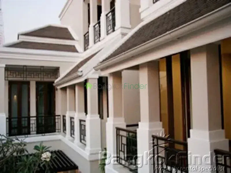 Phaholyothin, Phaholyothin, Phaholyothin, Thailand, 4 Bedroom Bedrooms, 0 ,4 BathroomBathrooms,House,For Rent,Phaholyothin,3502