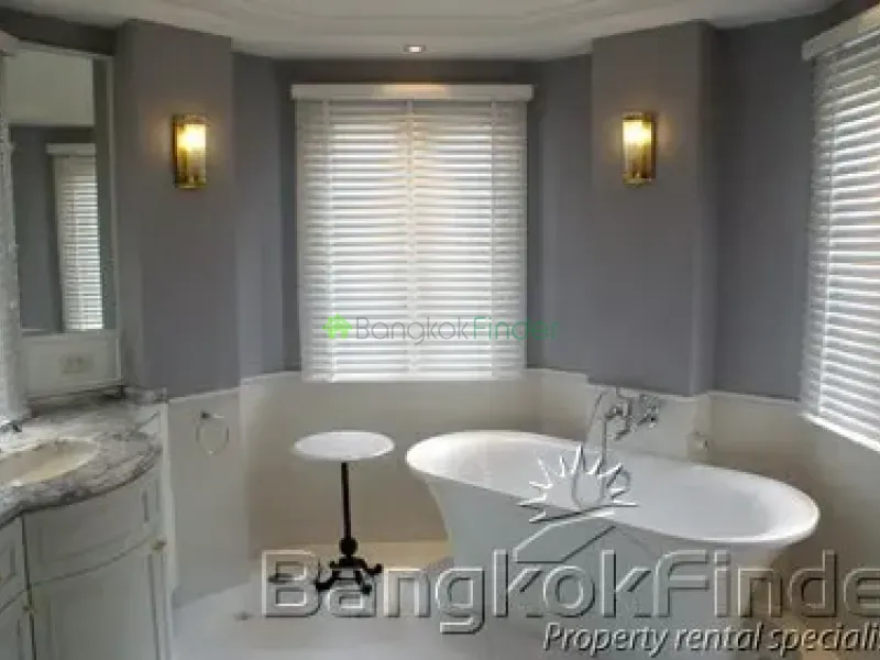 Sukhumvit-Thonglor, Thonglor, Ekamai, Thailand, 4 Bedroom Bedrooms, 0 ,4 BathroomBathrooms,Apartment,For Rent,Dhani Residence,Sukhumvit-Thonglor,3523
