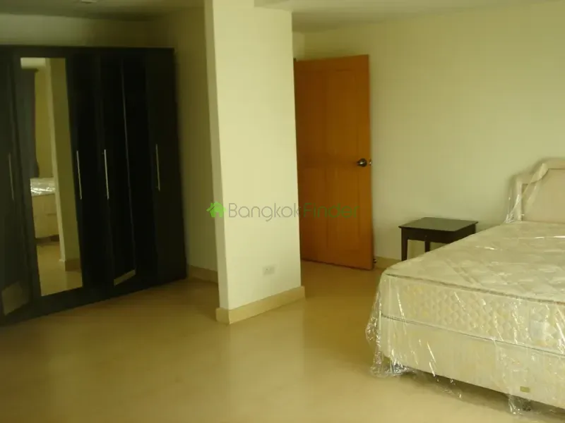 Phrom Phong, Phrom Phong, Phrom Phong, Thailand, 3 Bedroom Bedrooms, 0 ,5 BathroomBathrooms,Condo,For Rent,Turnberry,Phrom Phong,3798