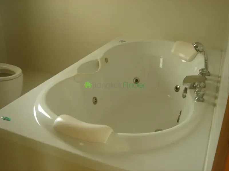 Phrom Phong, Phrom Phong, Phrom Phong, Thailand, 3 Bedroom Bedrooms, 0 ,5 BathroomBathrooms,Condo,For Rent,Turnberry,Phrom Phong,3798