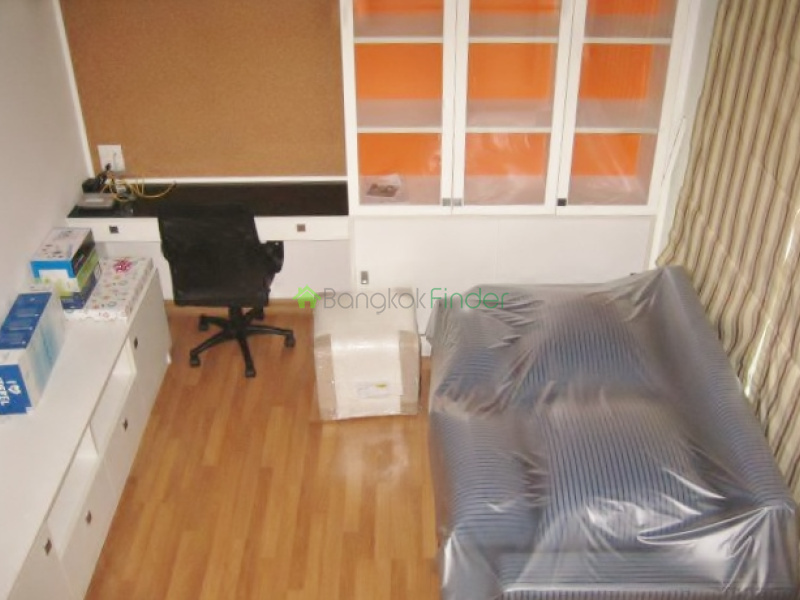 Ladprao, Ladprao, Lat Phrao, Thailand, 3 Bedroom Bedrooms, 0 ,3 BathroomBathrooms,Town House,For Rent,Ladprao,3800