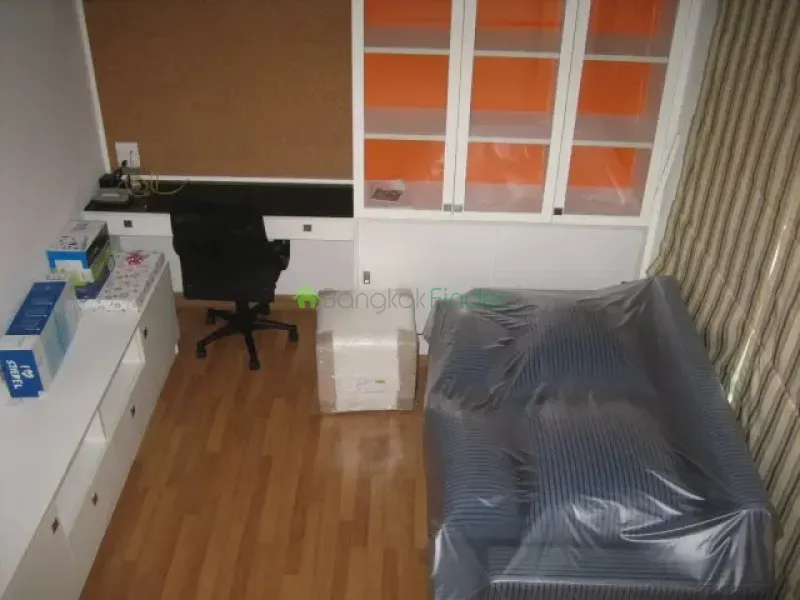 Ladprao, Ladprao, Lat Phrao, Thailand, 3 Bedroom Bedrooms, 0 ,3 BathroomBathrooms,Town House,For Rent,Ladprao,3800