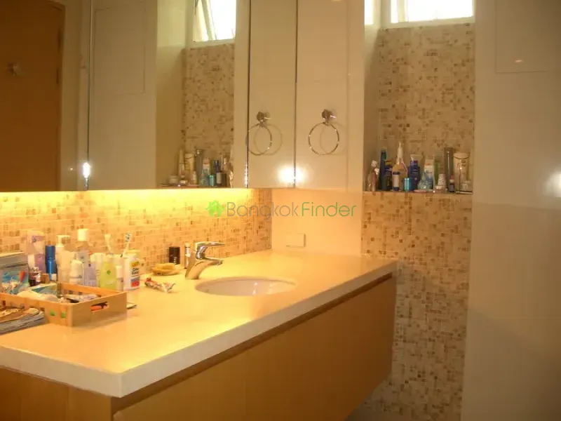 Asoke, Asoke, Asoke, Thailand, 2 Bedroom Bedrooms, 0 ,2 BathroomBathrooms,Apartment,For Rent,D'Raj Mansion,Asoke,3804