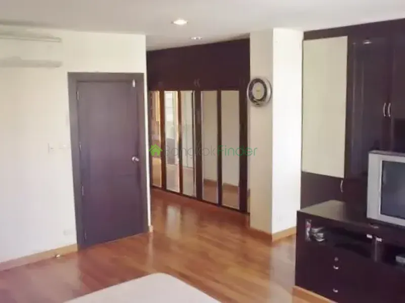 Sathorn, Sathorn, Sathon, Thailand, 3 Bedroom Bedrooms, 0 ,5 BathroomBathrooms,Town House,For Rent,Sathorn,3835