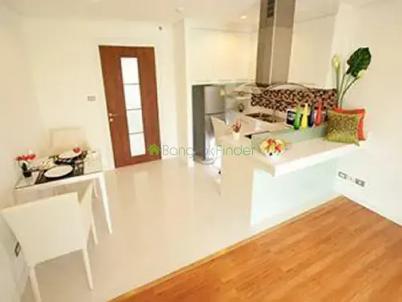 Sathorn, Sathorn, Sathon, Thailand, 1 Bedroom Bedrooms, 0 ,1 BathroomBathrooms,Service Apartment,For Rent,Sathorn Grace Serviced Residence,Sathorn,3865